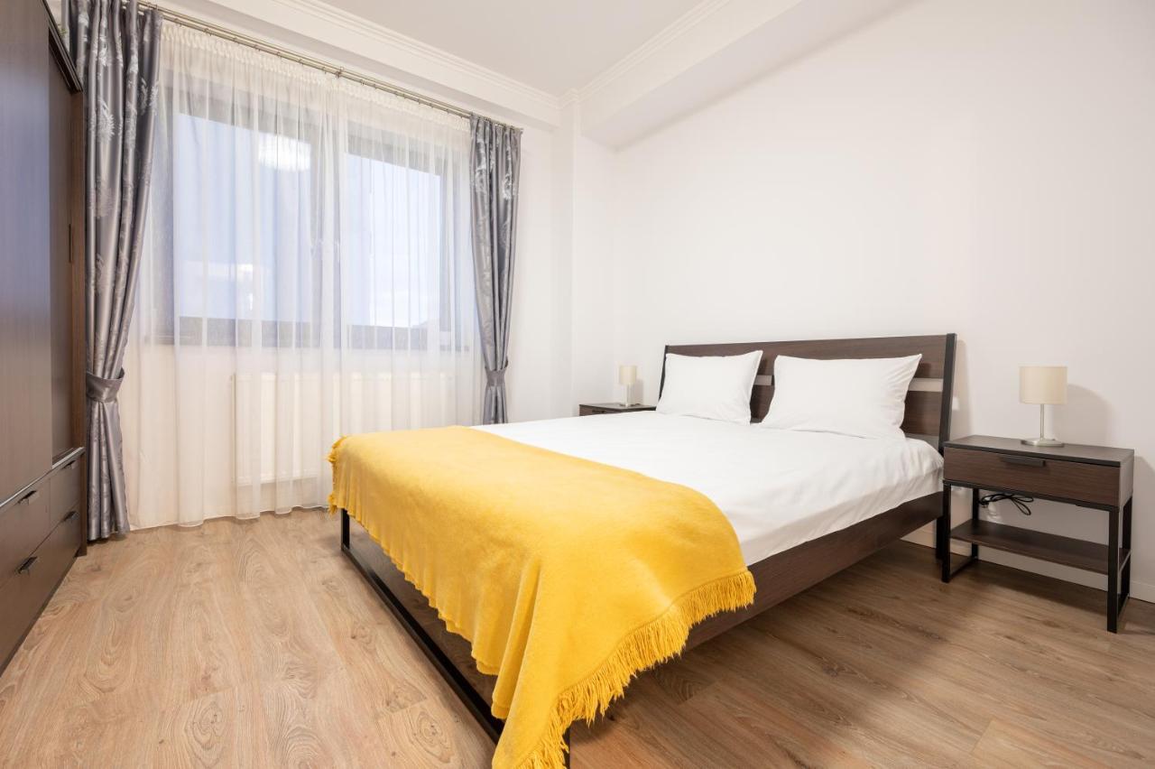 Tei Apartments Oradea Exteriör bild